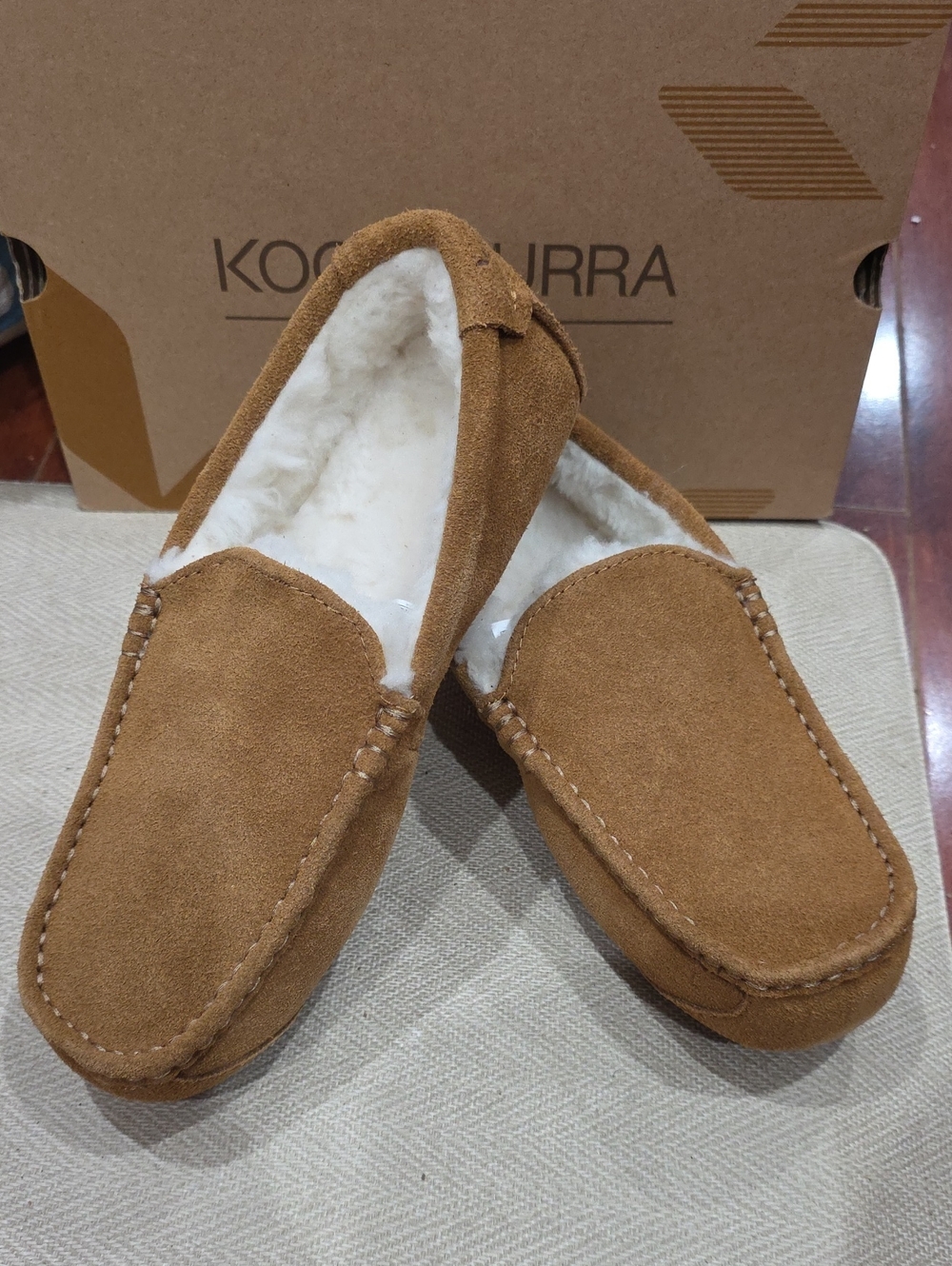 NWB Men's size 8 Koolaburra By UGG Tipton Moccasin Slippers